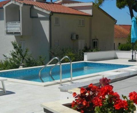 Charmantes kleines Hotel mit Pool an der Omis Riviera - foto 6