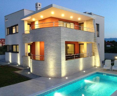 Rare modern villa in Zadar with sea views and swimming pool, 120 meters from the sea only 