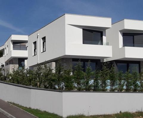 Kürzlich erbaute Villa in Kostrena, erste Baulinie zum Meer - foto 9
