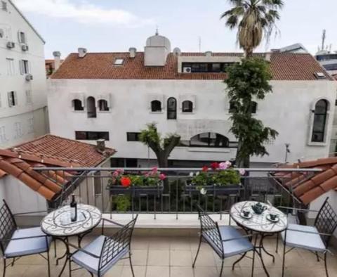 Városi új szálloda Split központjában, bővítési lehetőséggel - pic 7