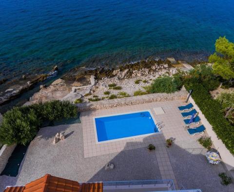 Beachfront villa decorated with traditional stone, with swimming pool, on magic Brac island  - pic 35