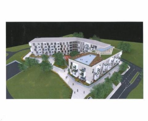 Projekt Greenfield v Poville - pečovatelský dům pro seniory u moře nebo luxusní 4**** hvězdičkový apart-komplex pro 111 apartmánů 