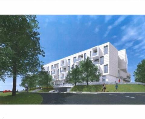 Projekt Greenfield v Poville - pečovatelský dům pro seniory u moře nebo luxusní 4**** hvězdičkový apart-komplex pro 111 apartmánů - pic 2