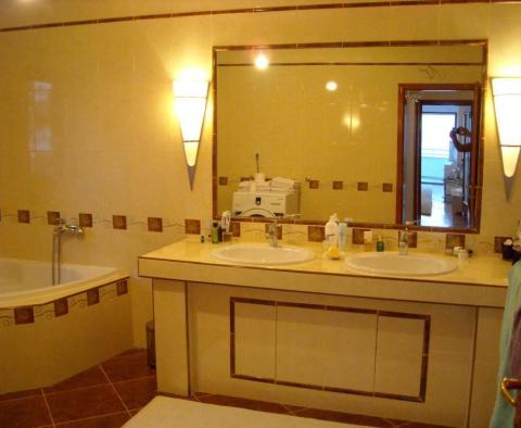 Außergewöhnliche Villa in Opatija mit fantastischer Aussicht - foto 16