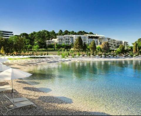 Tourist property for sale in Rovinj next to Lone hotel 