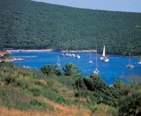 Unique investment opportunities on Unije island - pic 9