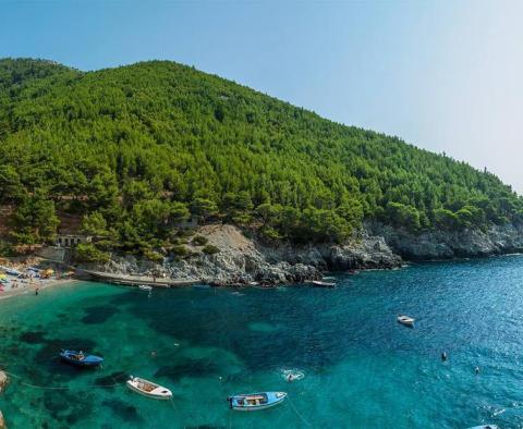 Huge land plot for sale on Mljet island of waterfront location - pic 8