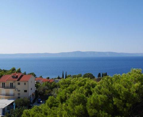 Apart-house of 4 apartments in Podgora, just 200 meters from the sea - pic 4