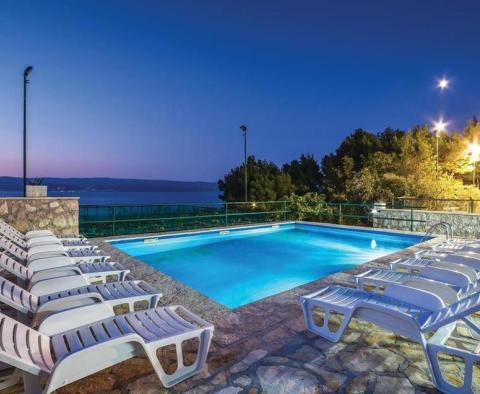 Luxus-Touristenimmobilie an der Omis Riviera, neues 5 ***** Hotel zum Verkauf - foto 5