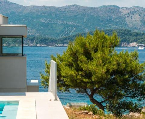 Новая современная вилла на берегу моря недалеко от Дубровника на одном из островов Элафити - фото 9