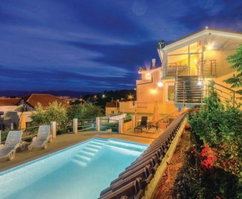 Schöne Villa in Veprinac mit Swimmingpool und fantastischem Meerblick - foto 8