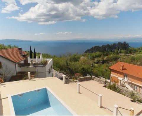 Schöne Villa in Veprinac mit Swimmingpool und fantastischem Meerblick - foto 12