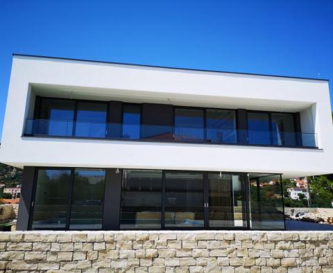Új, modern futurisztikus villa eladó Banjolban, Rab szigetén - pic 2
