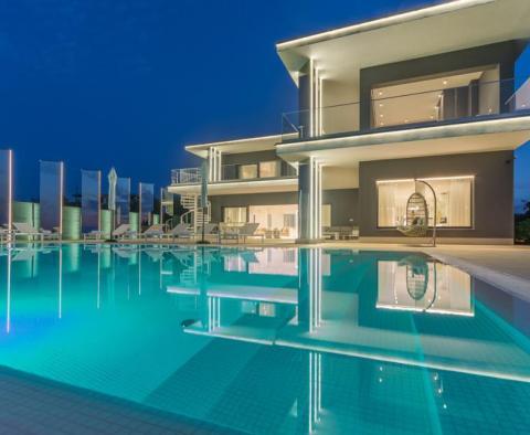 Ultra-luxury 5***** star villa in Porec area in Kastelir  - pic 49