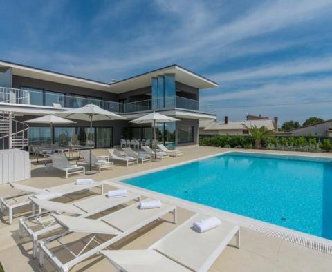 Ultra-luxuriöse 5*****-Sterne-Villa in der Gegend von Porec in Kastelir - foto 3