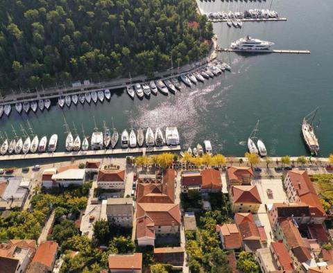 Hôtel nouvellement construit à Skradin sur la première ligne de la mer, idéal pour séjourner près des cascades de Krka - pic 7