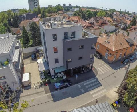 Drei Hotelgebäude zum Verkauf in Zagreb, Kategorie 3 *** Sterne - foto 2
