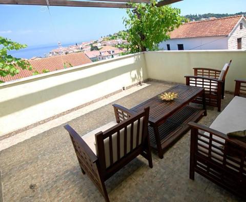 Lovely villa for sale in Sutivan on Brac, with three apartments - pic 5