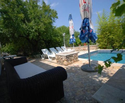 Lovely villa for sale in Sutivan on Brac, with three apartments - pic 15