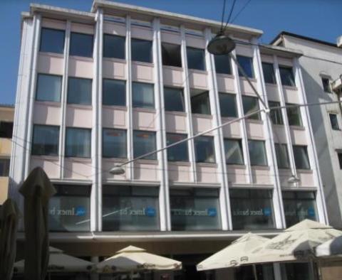 Kereskedelmi épület Rijeka központjában 