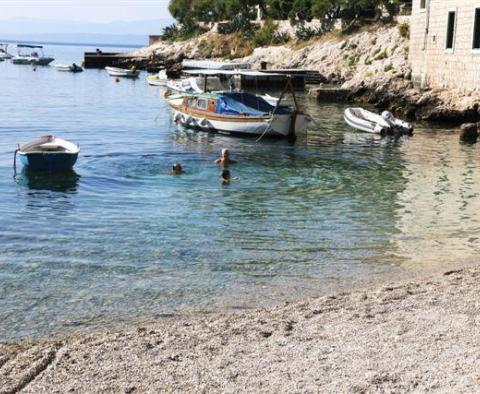 Terrain au bord de l'eau à vendre sur l'île de Korcula à Prigradica, avec permis de construire valide pour villa de luxe, avec possibilité d'amarrage pour un yacht - pic 6