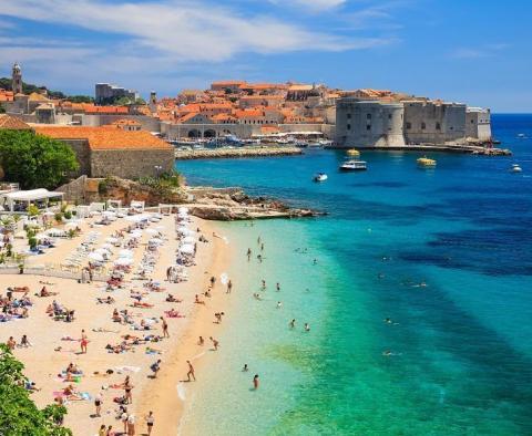 Nouvel hôtel au centre de Dubrovnik à vendre avec 71 chambres de luxe - la construction est terminée ! 