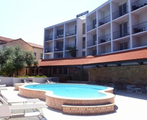 Lovely first line hotel of 45 rooms (121 beds) on Korcula for sale first line to the sea, rent also possible - pic 3