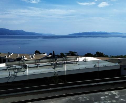 Deux penthouses rares à vendre à Rijeka, région de Kantrida avec de belles vues sur la mer - pic 9