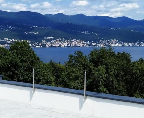 Deux penthouses rares à vendre à Rijeka, région de Kantrida avec de belles vues sur la mer - pic 29