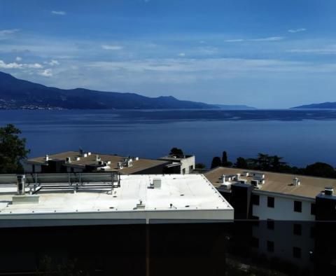 Deux penthouses rares à vendre à Rijeka, région de Kantrida avec de belles vues sur la mer - pic 31
