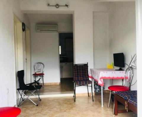 Levný apartmánový dům na Brači jen 70 metrů od pláže! - pic 10