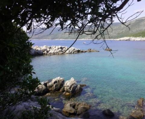 Île unique à vendre dans son ensemble dans la région de Dubrovnik à seulement 500 mètres du port continental le plus proche - pic 2