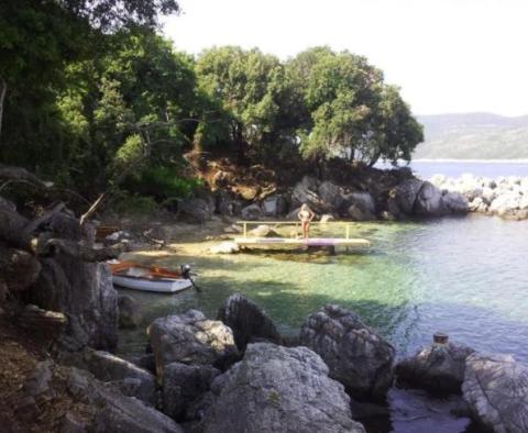 Egyedülálló sziget egészében eladó Dubrovnik területén, mindössze 500 méterre a legközelebbi szárazföldi kikötőtől - pic 11