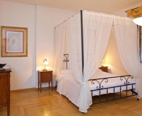 Luxusní 5***** hvězdičkový hotel a restaurace na prodej na Istrii - pic 10