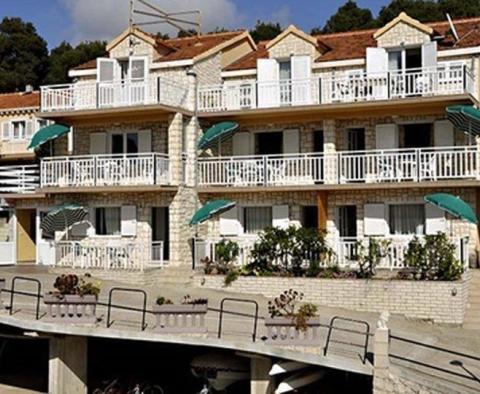 Hotel první linie sestávající z několika budov na Korčule, 12 ubytovacích jednotek - pic 5
