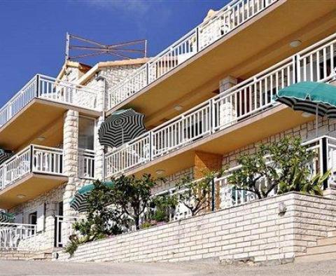 Hotel první linie sestávající z několika budov na Korčule, 12 ubytovacích jednotek - pic 6