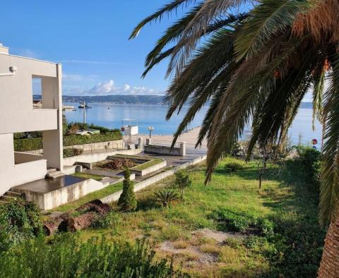 Идеальная инвестиция - новая современная вилла на берегу моря в Кастеле - фото 11