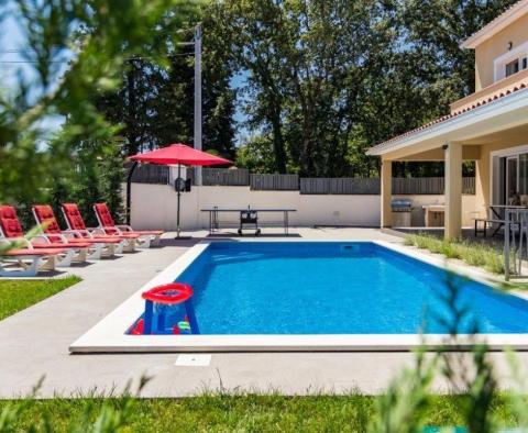 Villa avec piscine dans le quartier de Svetvincenat, Boskari - pic 18