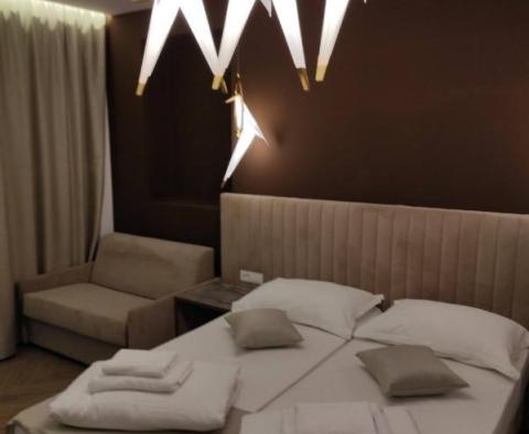 Skvělá nabídka-hotel na prodej v centru Splitu 500 metrů od moře - pic 11