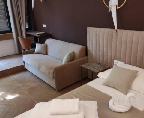 Grande offre-hôtel à vendre dans le centre de Split à 500 mètres de la mer - pic 17