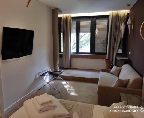 Grande offre-hôtel à vendre dans le centre de Split à 500 mètres de la mer - pic 18