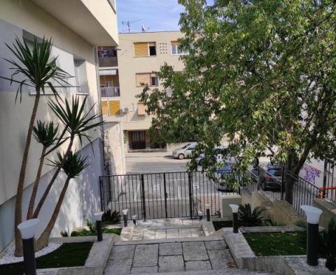 Grande offre-hôtel à vendre dans le centre de Split à 500 mètres de la mer - pic 29
