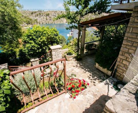 Attractive apart-house with 4 apartments for sale in Bobovisce on Brac, second row to the sea - pic 5