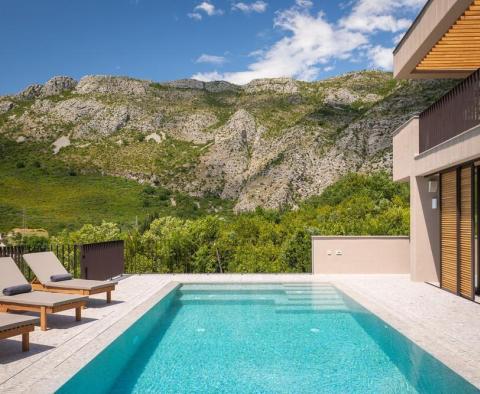 Bright new villa for sale in Dubrovnik with swimming pool - pic 10