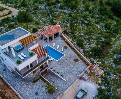 Neue moderne Villa in Seline, nur 100 Meter vom Meer entfernt - foto 2