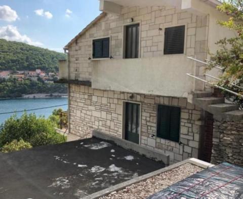 Günstiges Apartmenthaus in Brac, nur 70 Meter vom Strand entfernt! - foto 2