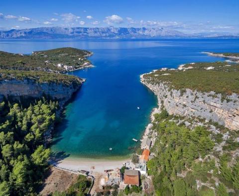 First line to the sea land plot for sale in Jelsa on Hvar - pic 9