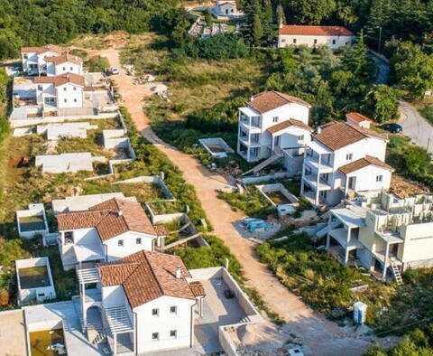 Complex of 22 new villas with swimming pool in Labin area - pic 2