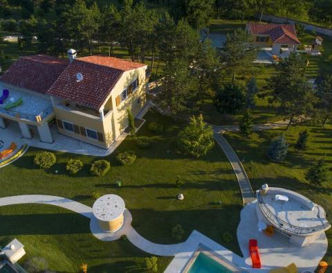 Exclusive estate with spacious garden and additional facilities, Žminj - pic 3