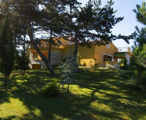 Exclusive estate with spacious garden and additional facilities, Žminj - pic 23